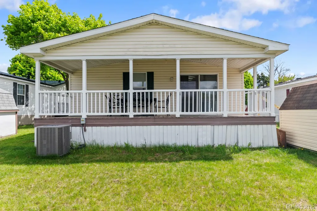 351 North Squirrel Road Auburn Hills City MI 48326