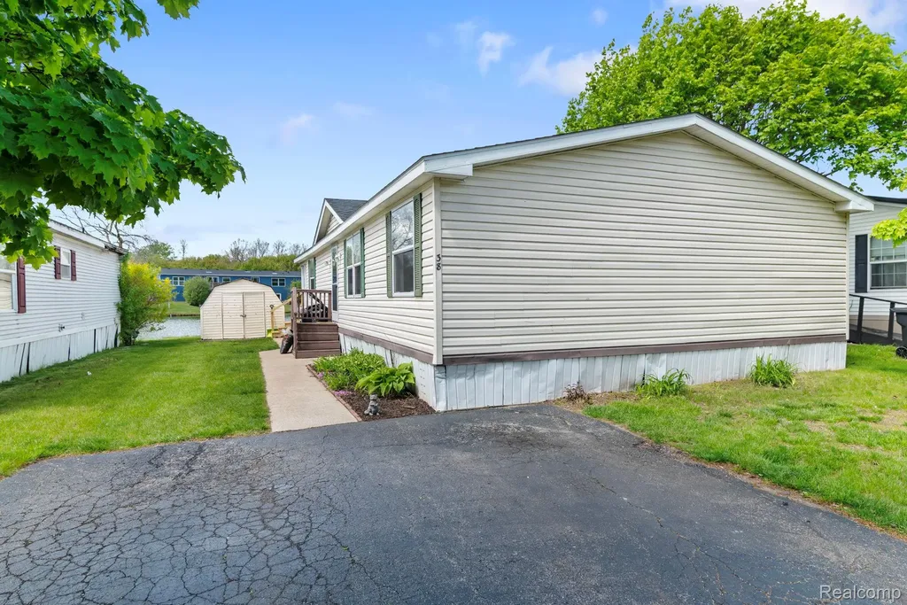351 North Squirrel Road Auburn Hills City MI 48326