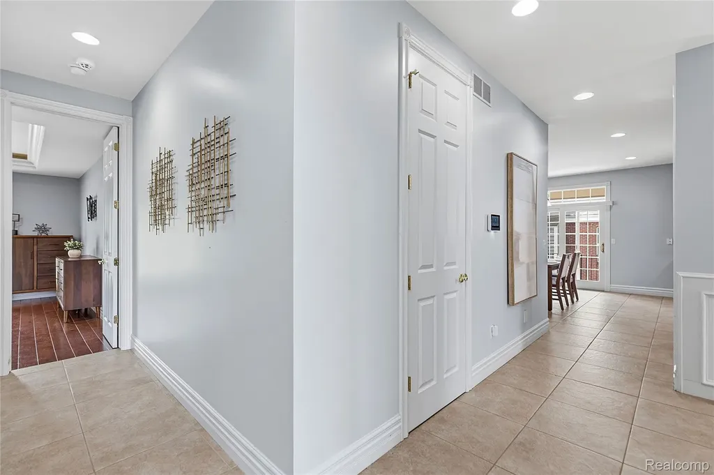49783 Golden Park Drive Shelby Charter Township MI 48315