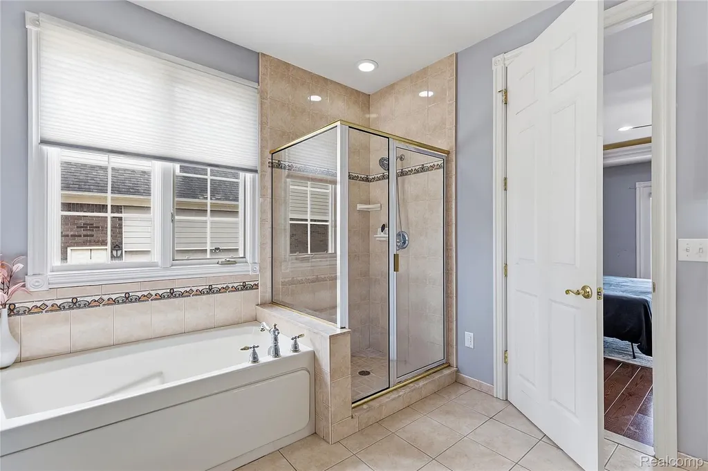 49783 Golden Park Drive Shelby Charter Township MI 48315