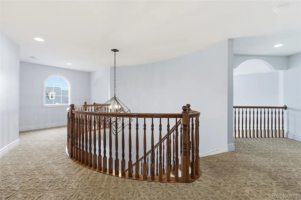 49783 Golden Park Drive Shelby Charter Township MI 48315
