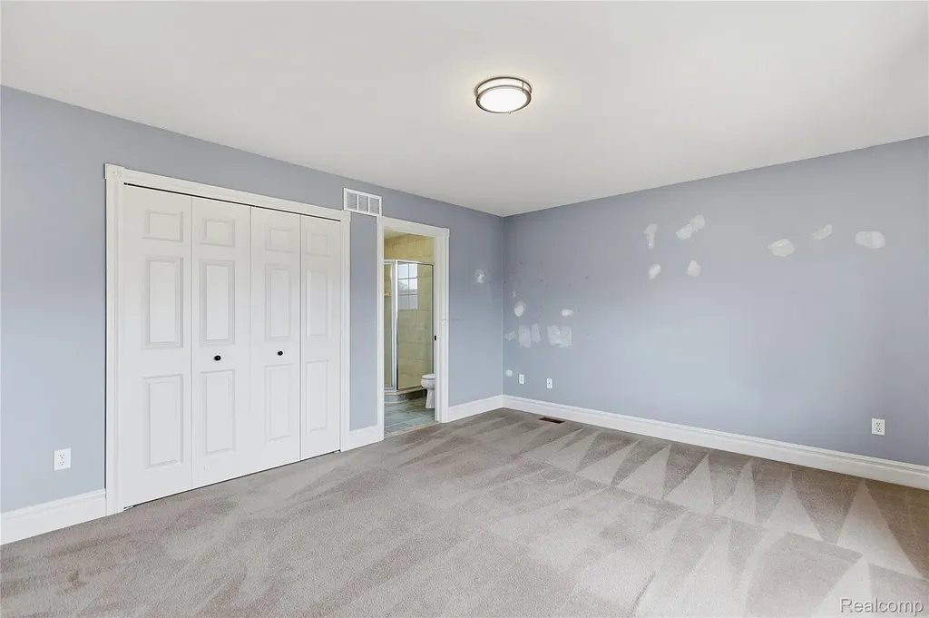 49783 Golden Park Drive Shelby Charter Township MI 48315