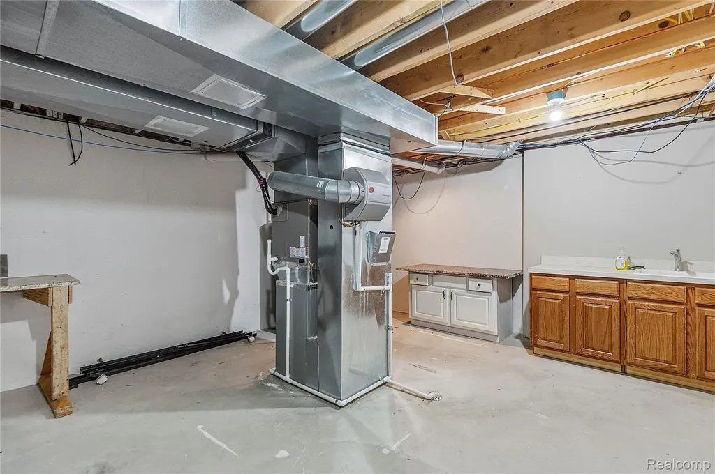 49783 Golden Park Drive Shelby Charter Township MI 48315