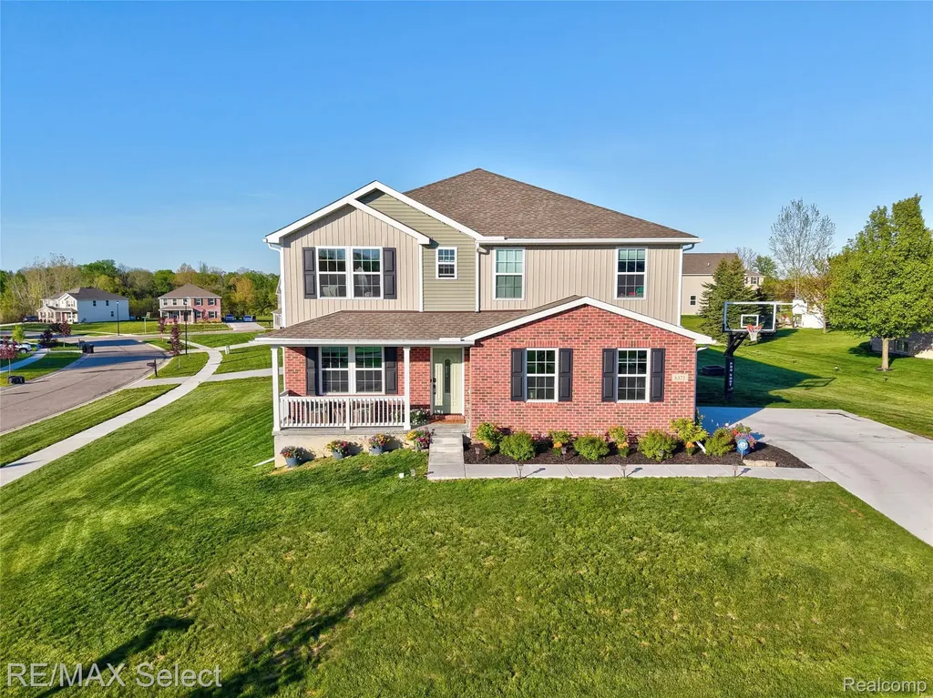 8371 Crossbow Court Grand Blanc Charter Township MI 48439