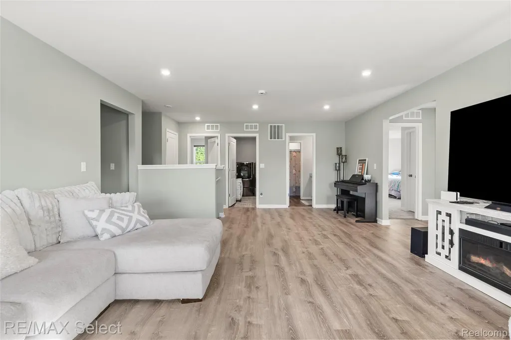8371 Crossbow Court Grand Blanc Charter Township MI 48439