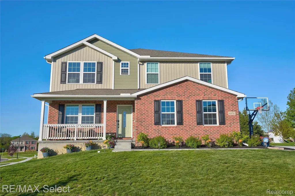 8371 Crossbow Court Grand Blanc Charter Township MI 48439