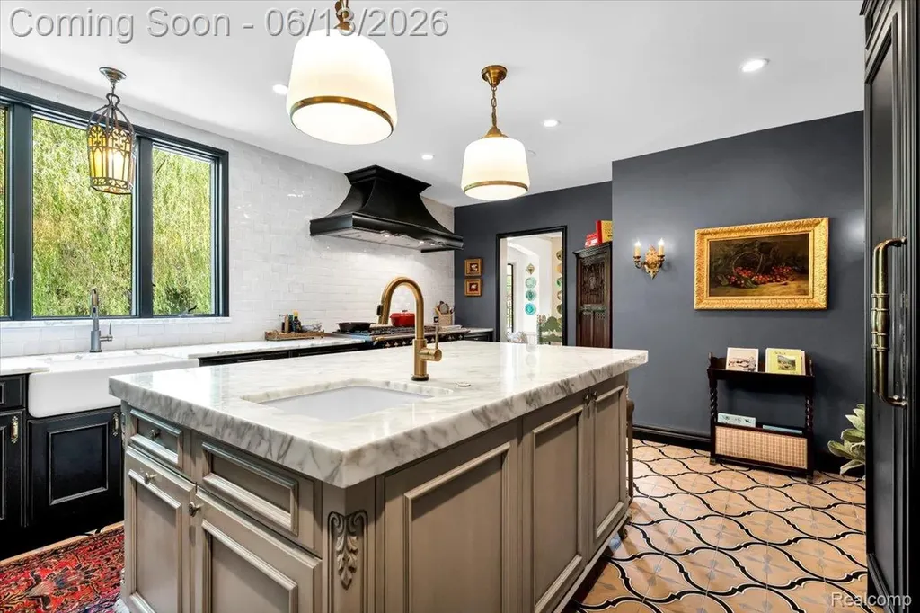 19475 Argyle Crescent Detroit City MI 48203