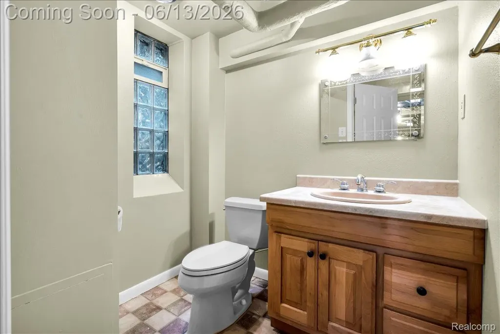 19475 Argyle Crescent Detroit City MI 48203