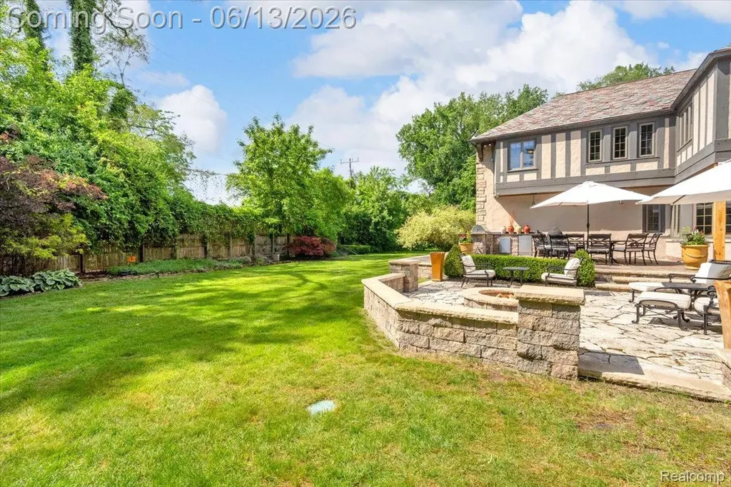 19475 Argyle Crescent Detroit City MI 48203