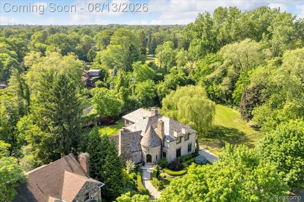 19475 Argyle Crescent Detroit City MI 48203