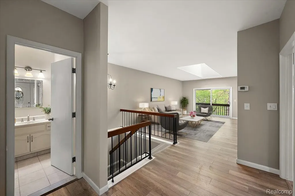 2175 Bordeaux Street West Bloomfield Charter Township MI 48323