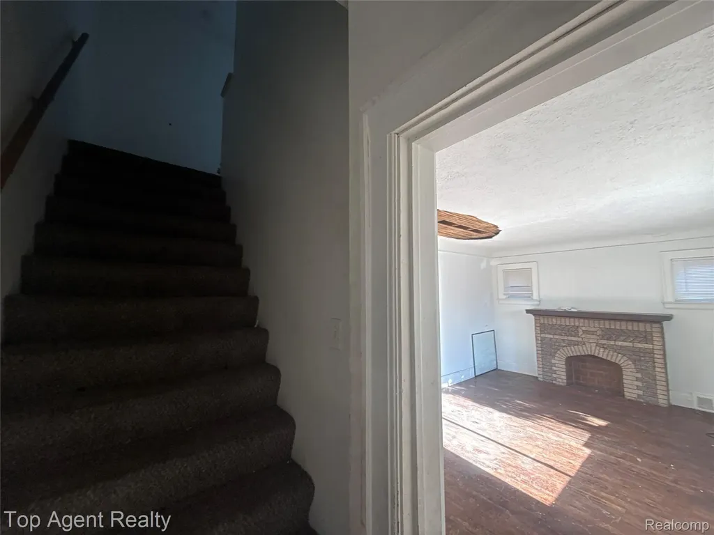 19479 Spencer Street Detroit City MI 48234