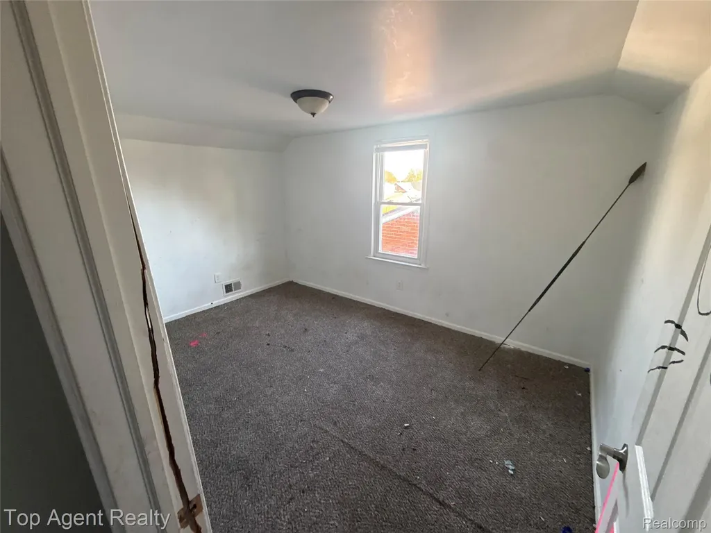 19479 Spencer Street Detroit City MI 48234