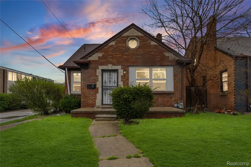 18988 Algonac Street Detroit City MI 48234
