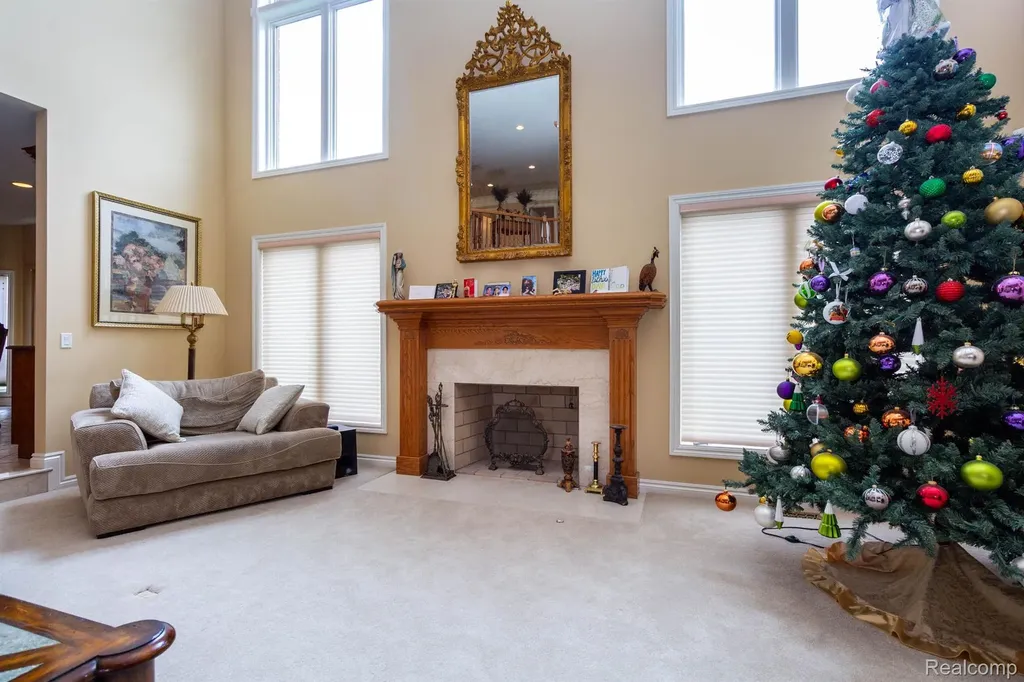 49759 Lakebridge Drive Shelby Charter Township MI 48315