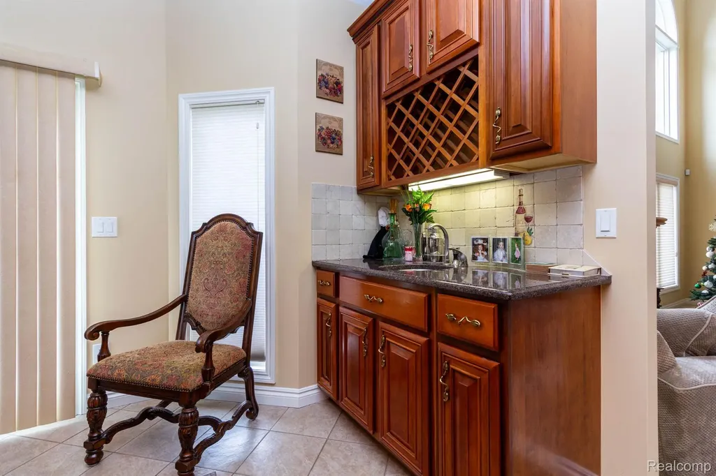 49759 Lakebridge Drive Shelby Charter Township MI 48315