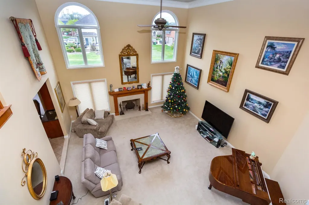 49759 Lakebridge Drive Shelby Charter Township MI 48315