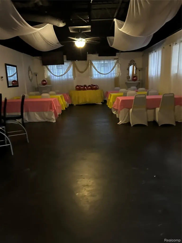 2454 Puritan Street Detroit City MI 48238
