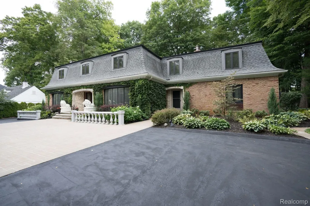 45778 Fermanagh Drive Northville Township MI 48168