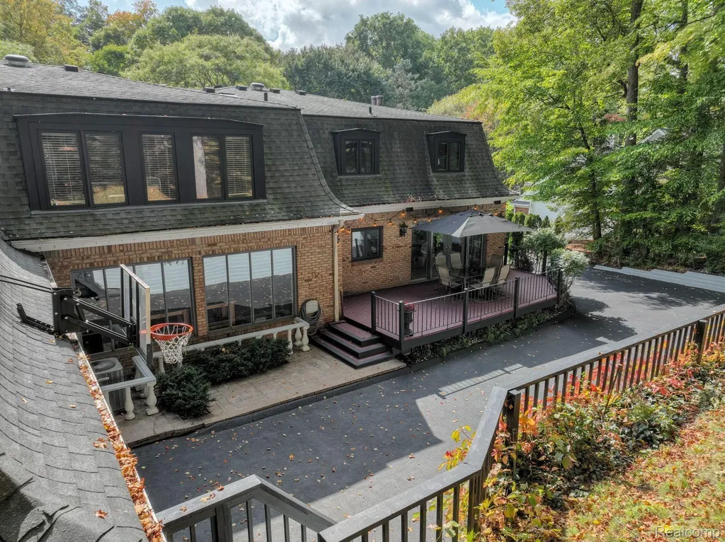 45778 Fermanagh Drive Northville Township MI 48168