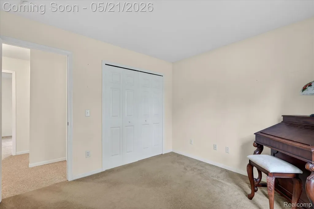 1607 Cedarwood Drive Flushing City MI 48433