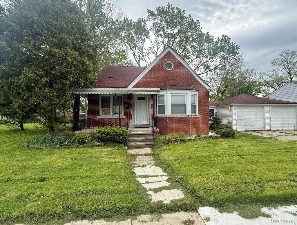 9030 Plainview Avenue Detroit City MI 48228