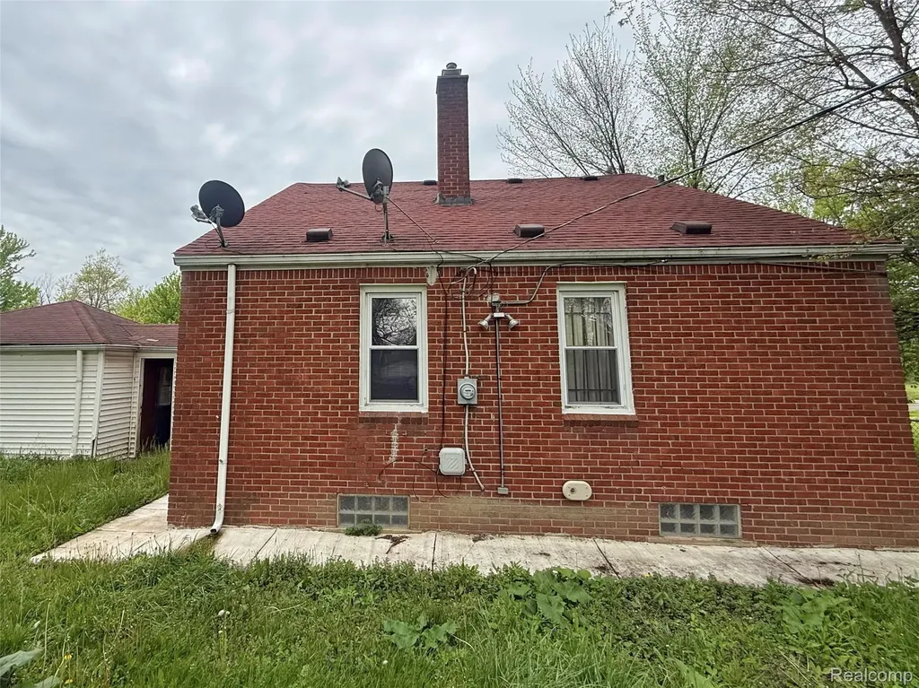 9030 Plainview Avenue Detroit City MI 48228