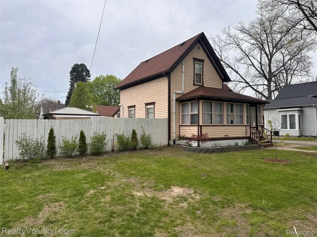 385 N Main Street Imlay City City MI 48444