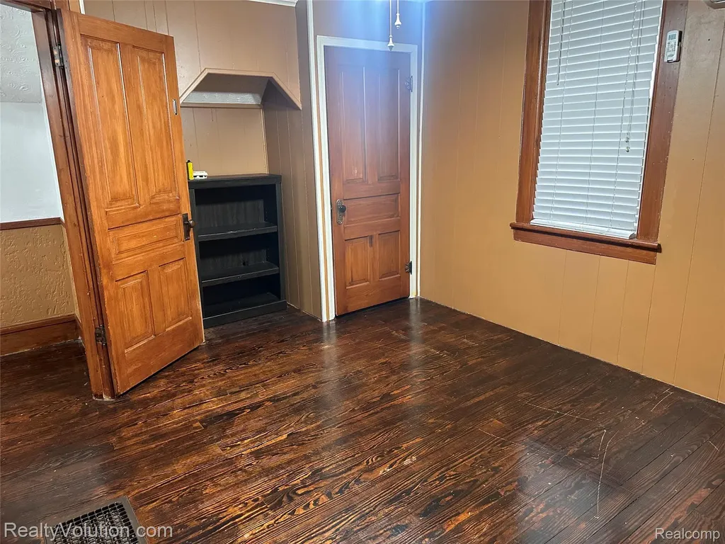 385 N Main Street Imlay City City MI 48444