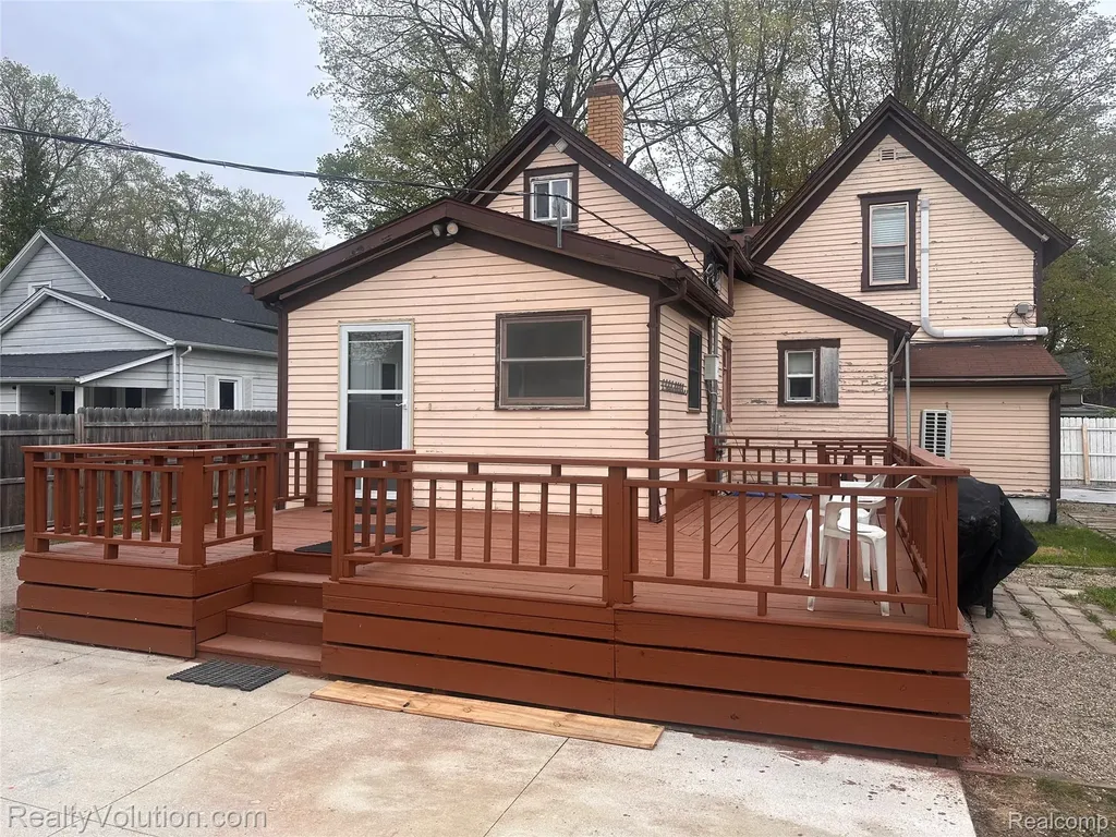 385 N Main Street Imlay City City MI 48444
