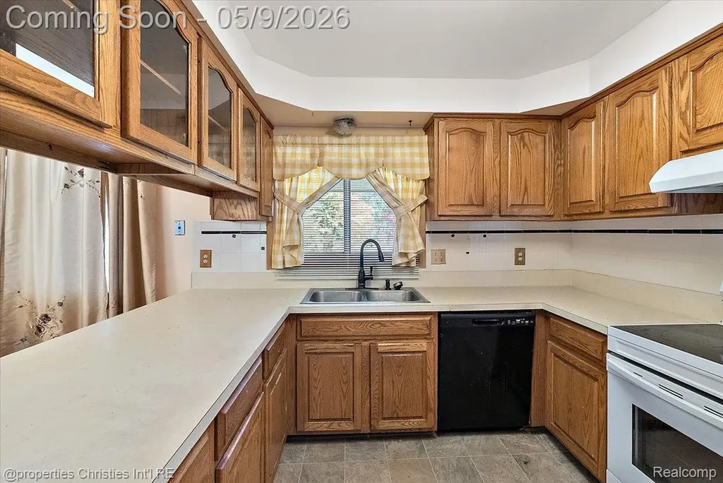 3120 Hartford Lane Shelby Charter Township MI 48316