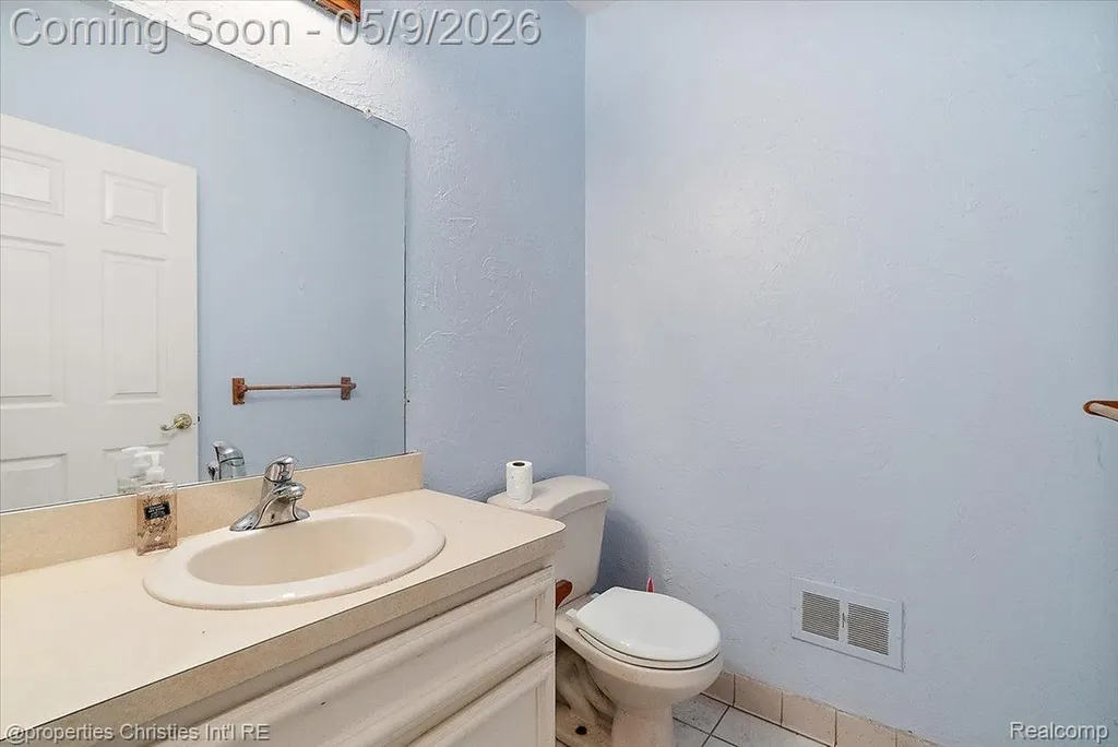 3120 Hartford Lane Shelby Charter Township MI 48316