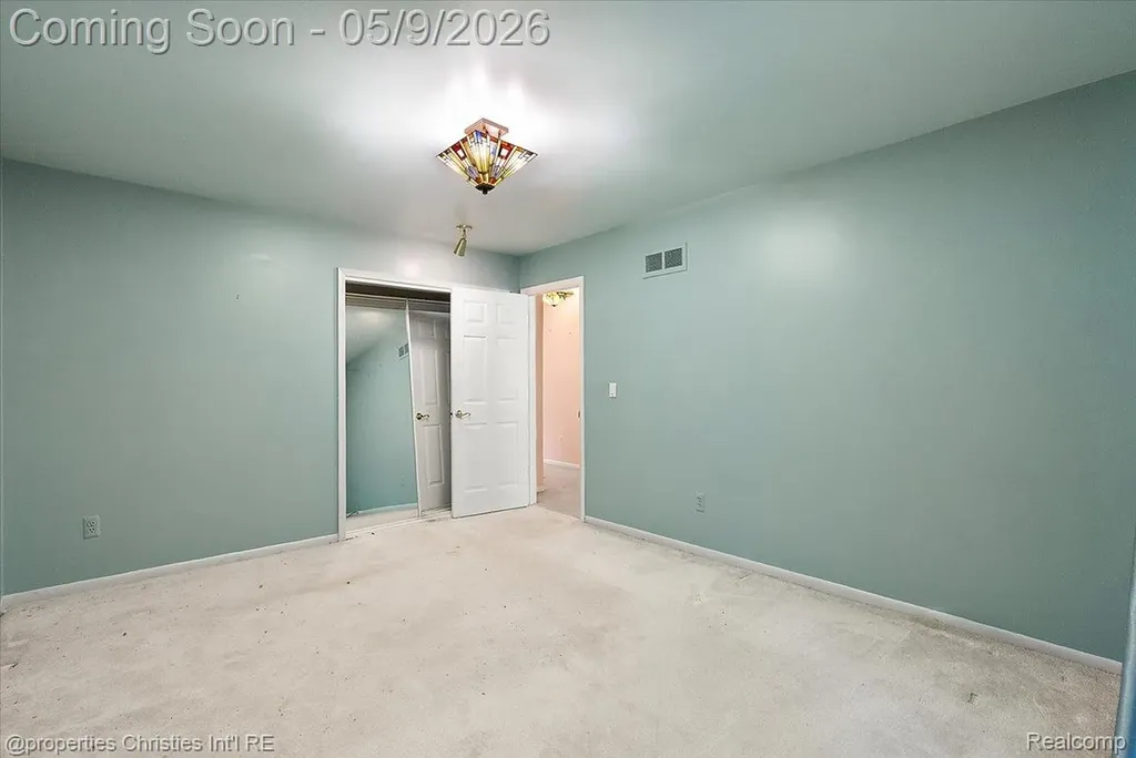 3120 Hartford Lane Shelby Charter Township MI 48316