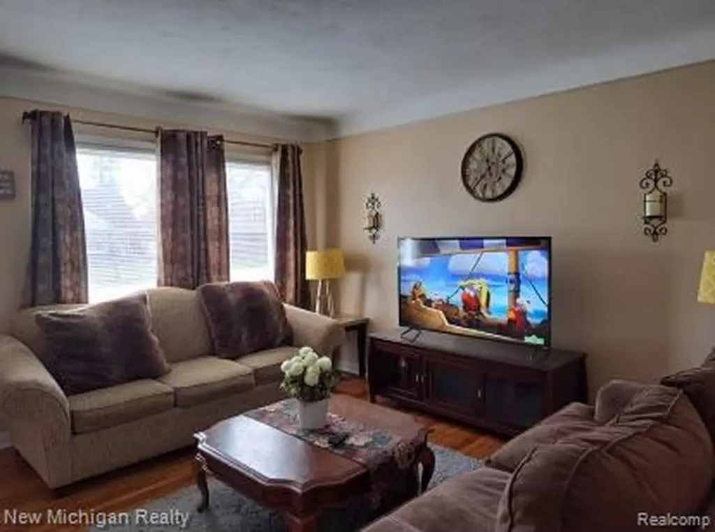 1664 11 Mile Road Berkley City MI 48072