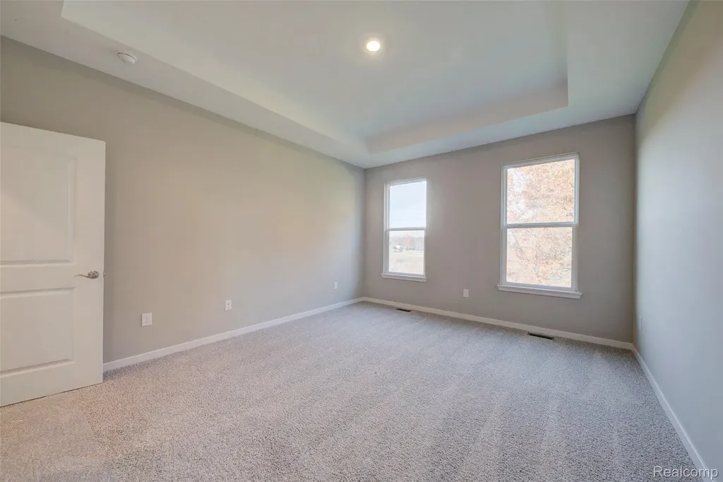 2014 Shale Marion Township MI 48843
