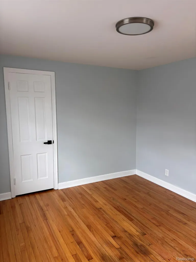 5797 E Outer Drive Detroit City MI 48234