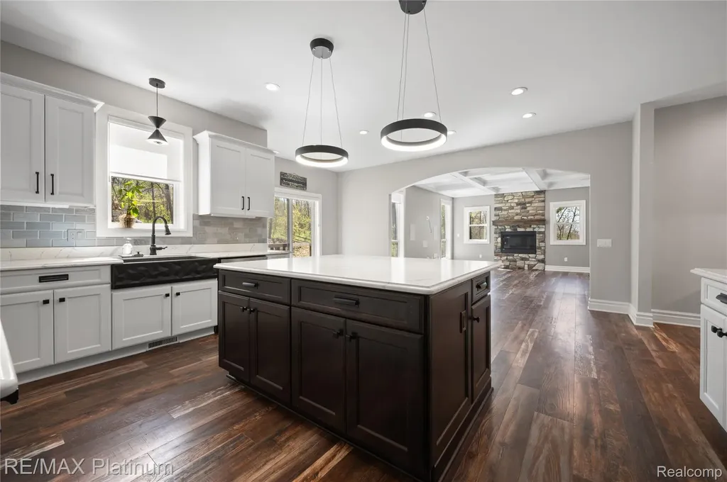 3705 High Hillcrest Drive Marion Township MI 48843