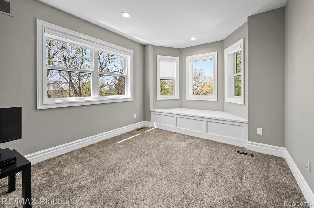 3705 High Hillcrest Drive Marion Township MI 48843