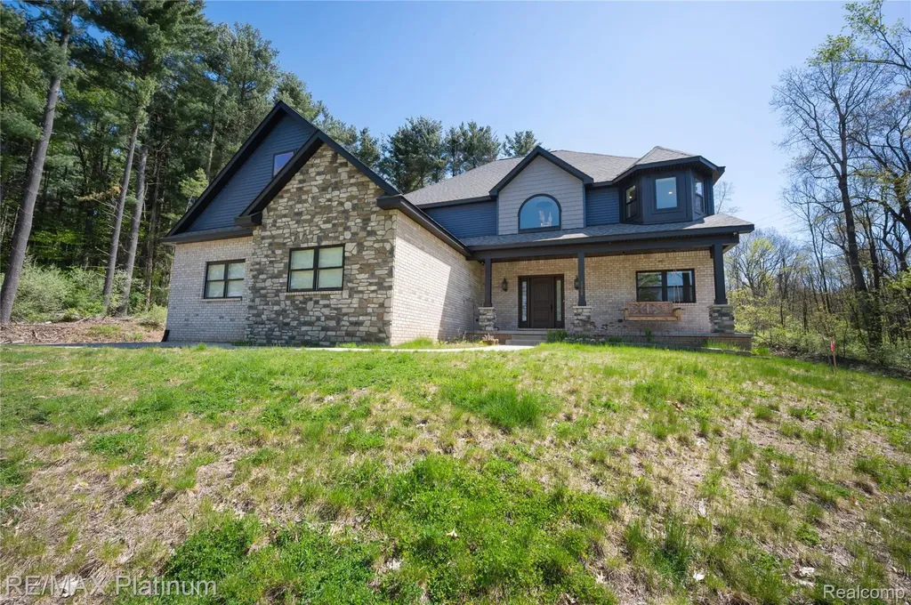 3705 High Hillcrest Drive Marion Township MI 48843