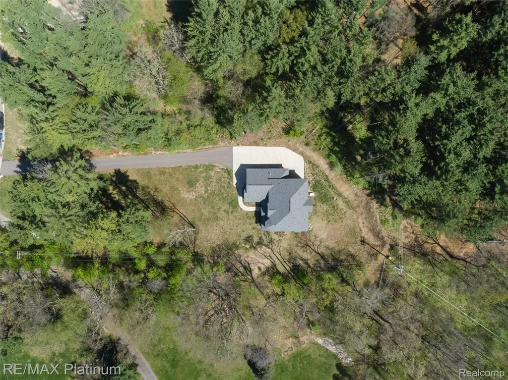 3705 High Hillcrest Drive Marion Township MI 48843