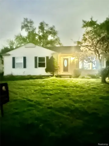5783 Williamsburg Court Waterford Charter Township MI 48327