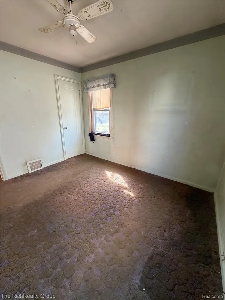 18039 Wood Street Melvindale City MI 48122