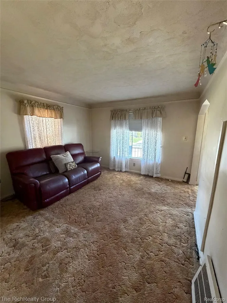 18039 Wood Street Melvindale City MI 48122