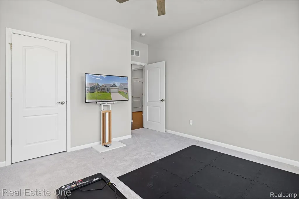 30067 Turtle Creek Circle Lyon Charter Township MI 48165
