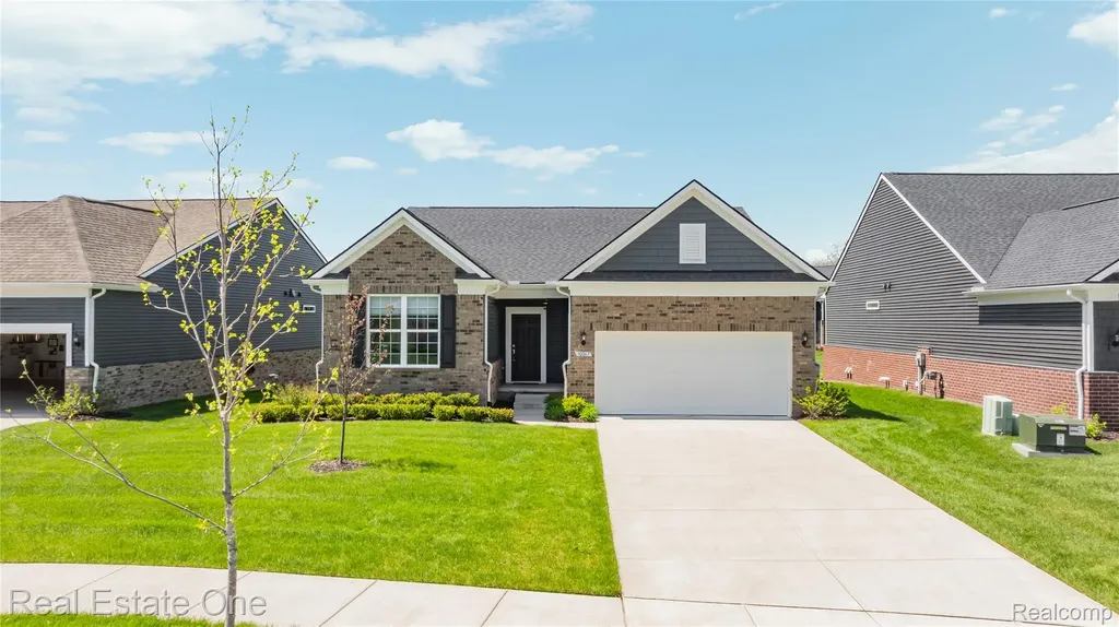 30067 Turtle Creek Circle Lyon Charter Township MI 48165