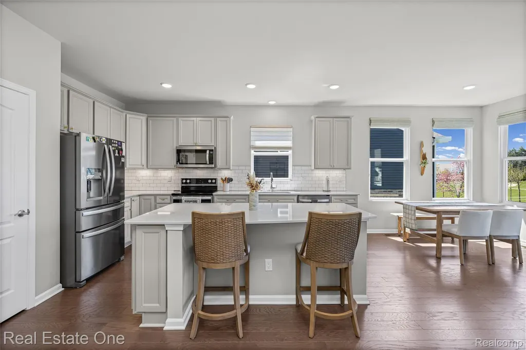30067 Turtle Creek Circle Lyon Charter Township MI 48165