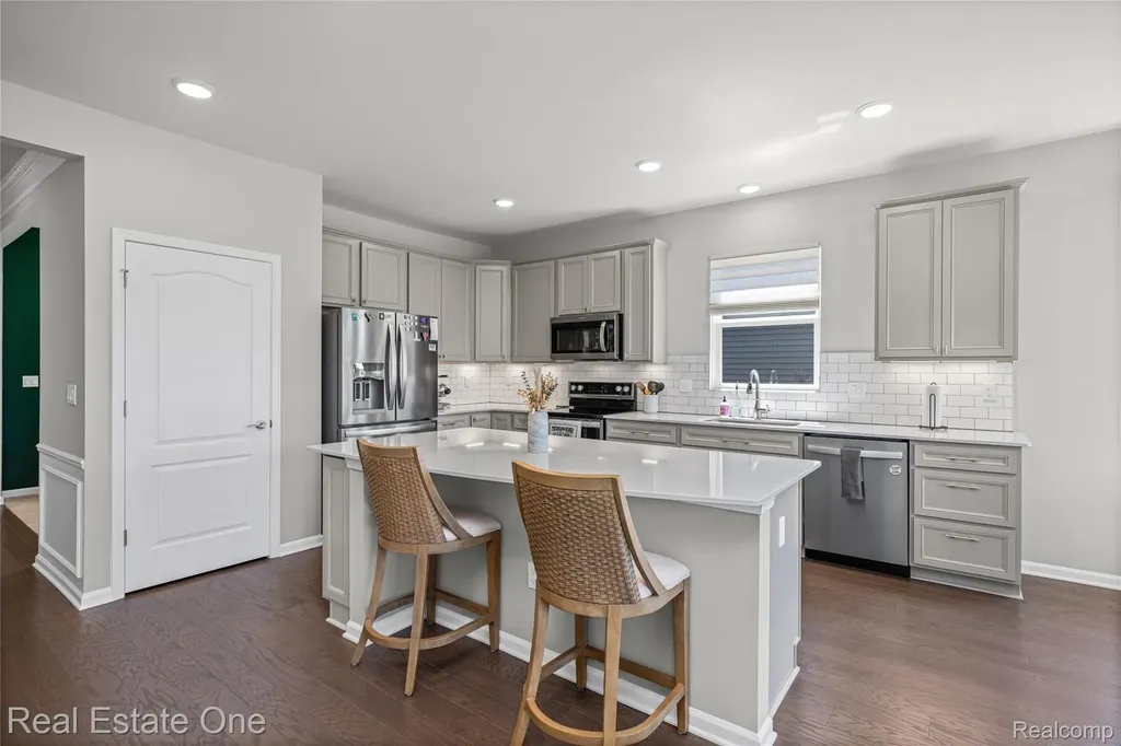 30067 Turtle Creek Circle Lyon Charter Township MI 48165