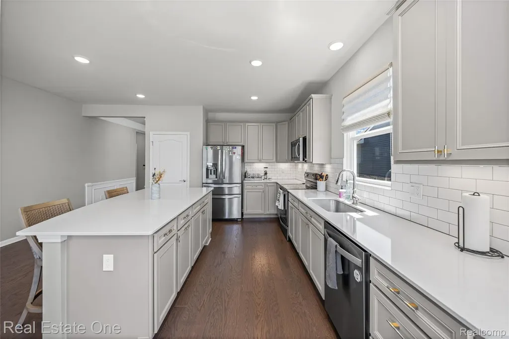 30067 Turtle Creek Circle Lyon Charter Township MI 48165