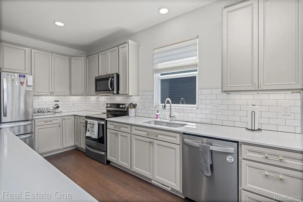 30067 Turtle Creek Circle Lyon Charter Township MI 48165