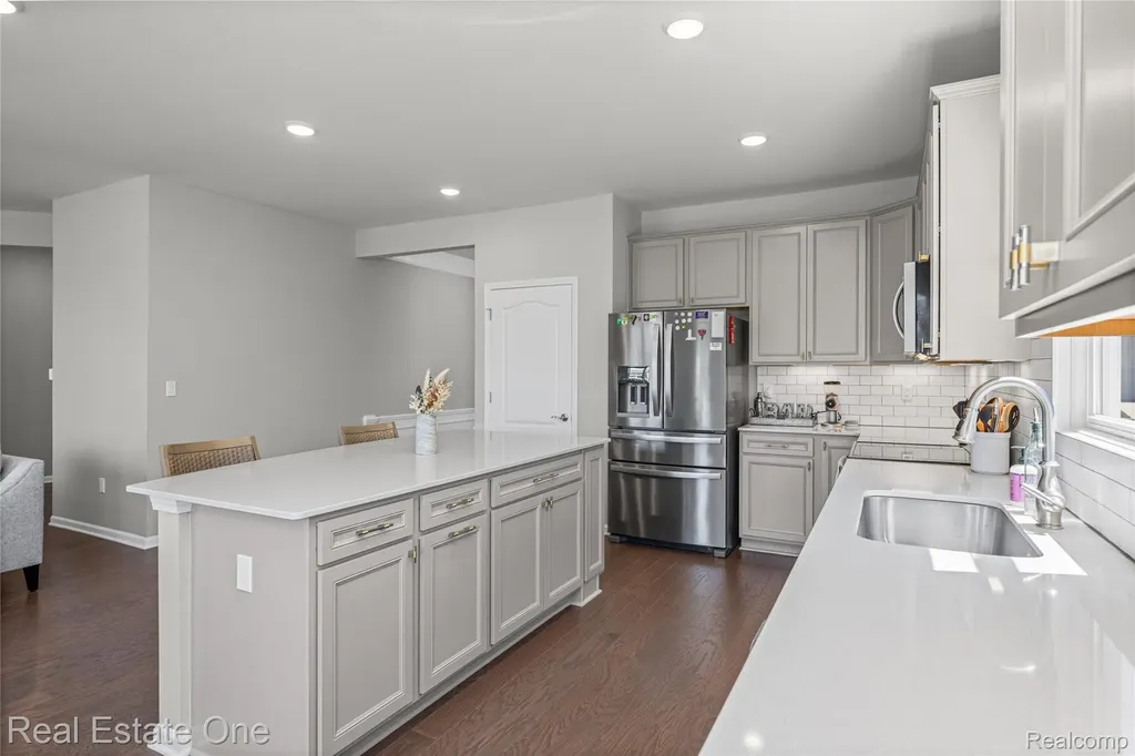 30067 Turtle Creek Circle Lyon Charter Township MI 48165